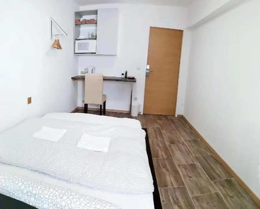 Smart Mini Hotel 4